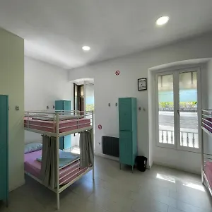 https://downtown-river-hostel.sansebastianhotels.net