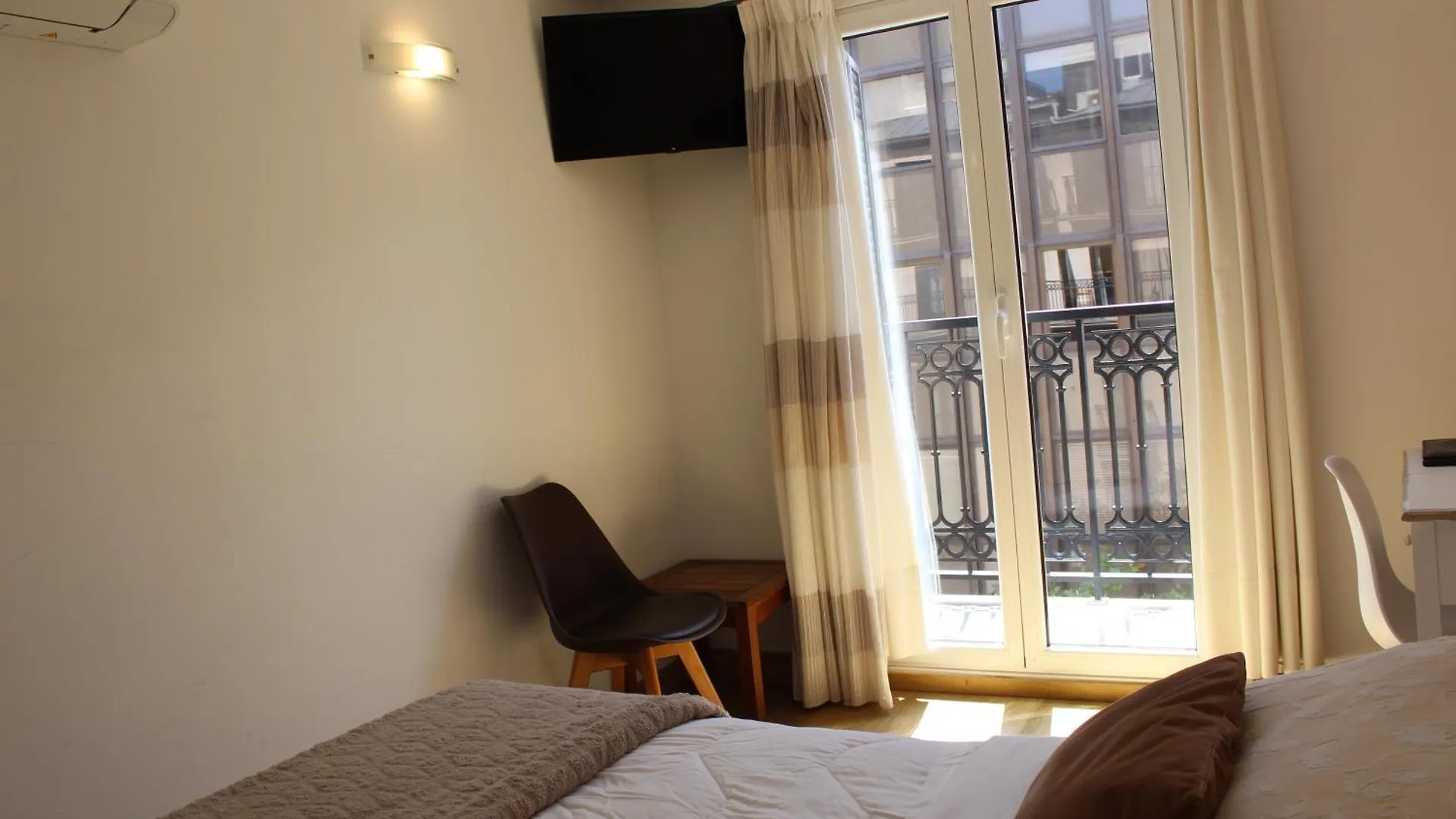 Pension Joakina San Sebastian 3*,