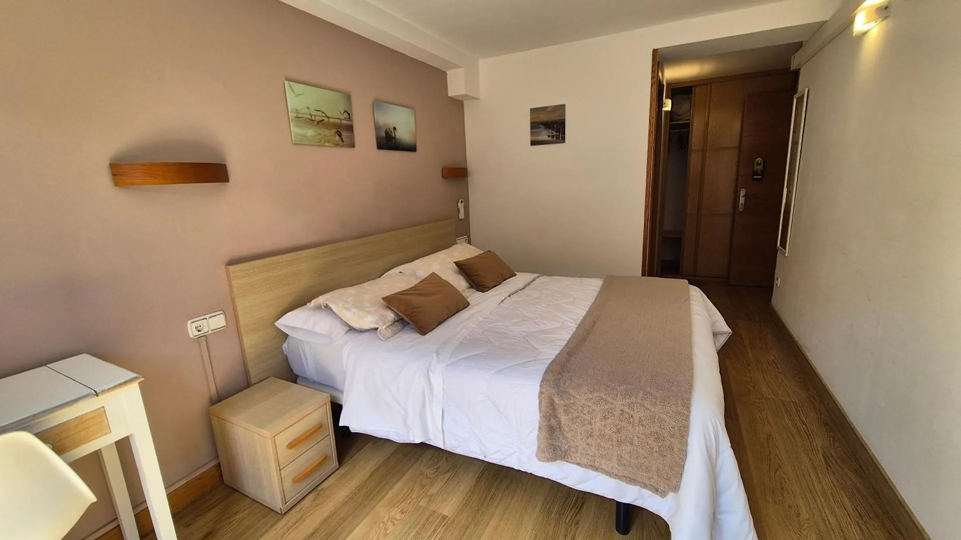 Pension Joakina San Sebastian 3*,
